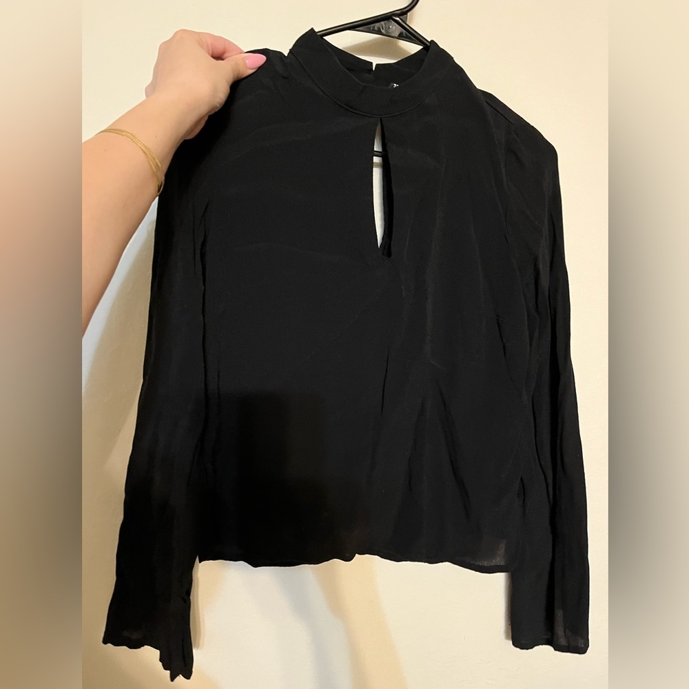 Long sleeve black top